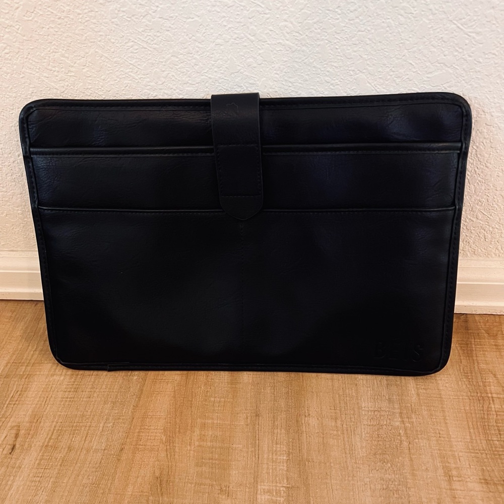 The Convertible Mini Weekender - Picture 2 of 4